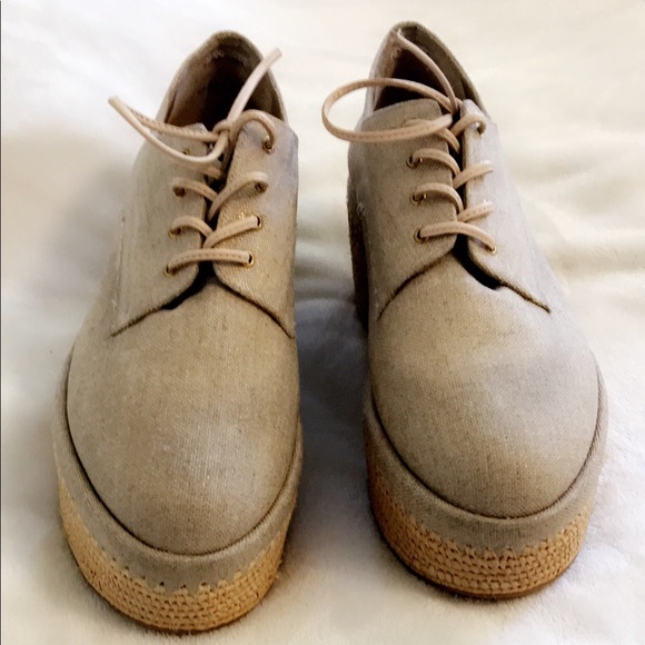 Stuart Weitzman Espadrille Shoe - Picture 3 of 4